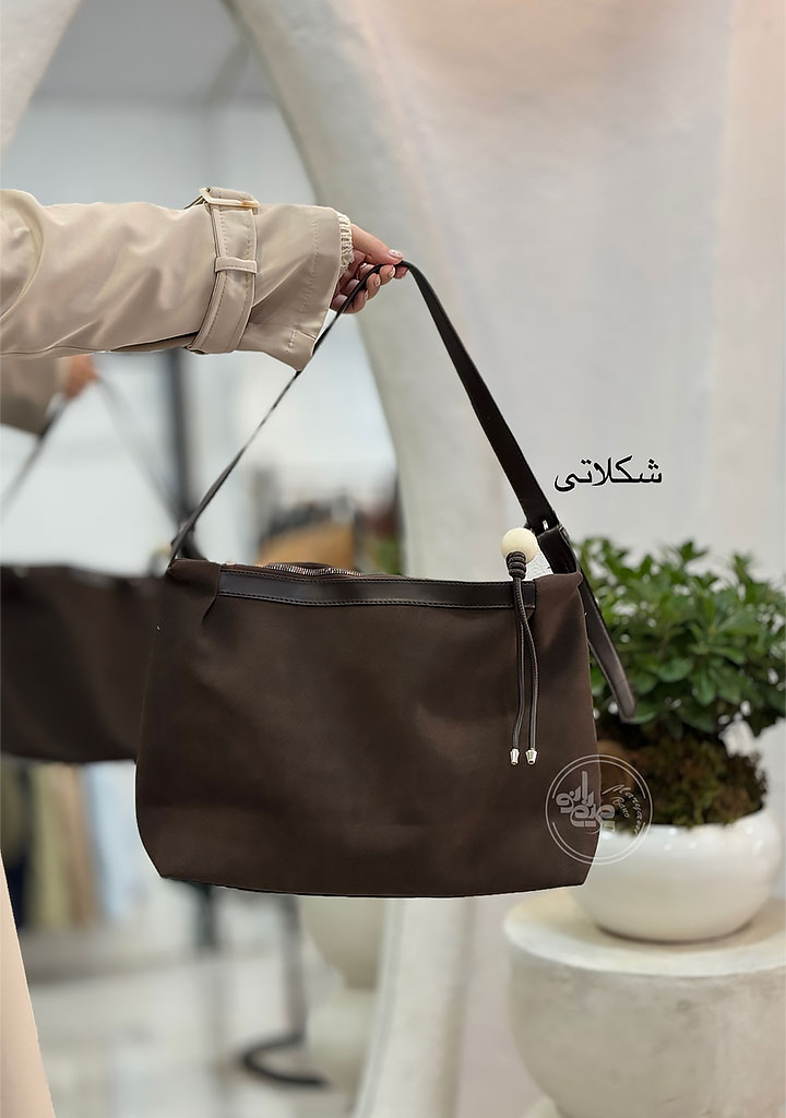 کیف-گوی-دار-شکلاتی کیف-گوی-دار-شکلاتی