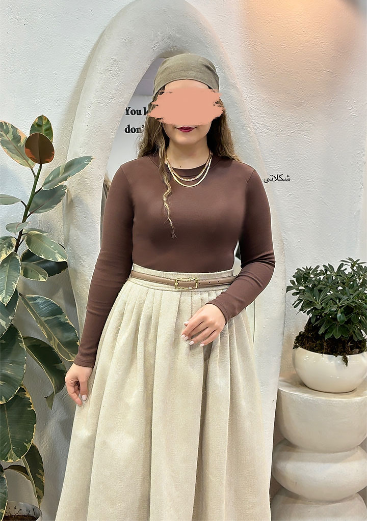 بلوز-یقه-گرد-الا-شکلاتی-1 بلوز-یقه-گرد-الا-شکلاتی-1